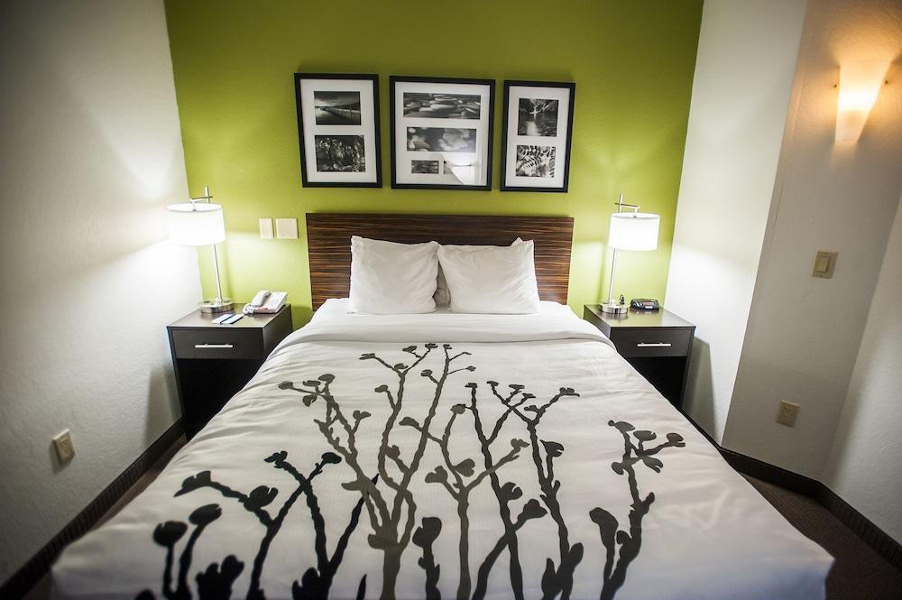 Sleep Inn Midland Bagian luar foto