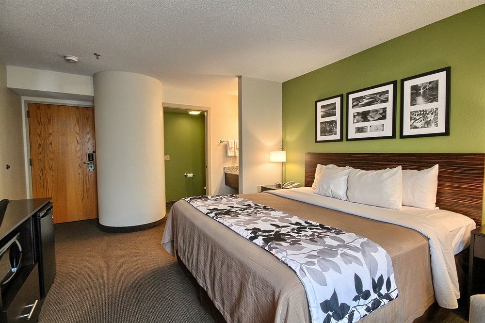 Sleep Inn Midland Bagian luar foto